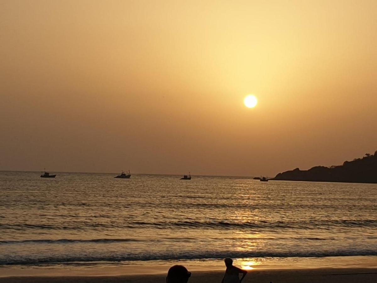 פאלולם Royal Touch Beach Huts מראה חיצוני תמונה